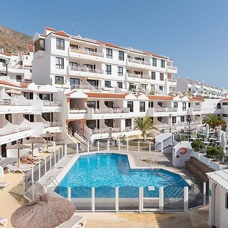 Greatly Located Apartment With Heated Pool, Los Cristianos Лос Кристианос Экстерьер фото