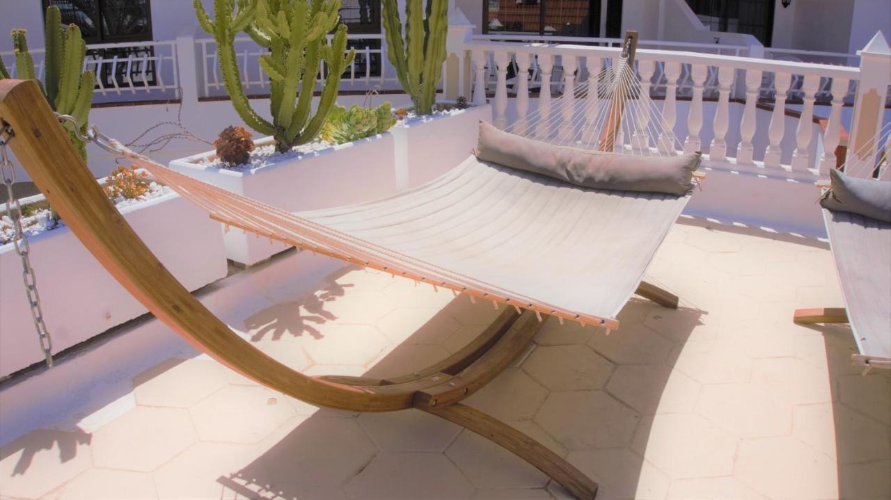 Greatly Located Apartment With Heated Pool, Los Cristianos Лос Кристианос Экстерьер фото