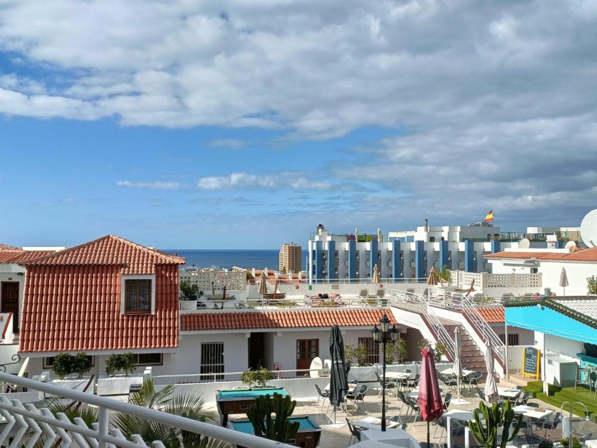 Greatly Located Apartment With Heated Pool, Los Cristianos Лос Кристианос Экстерьер фото