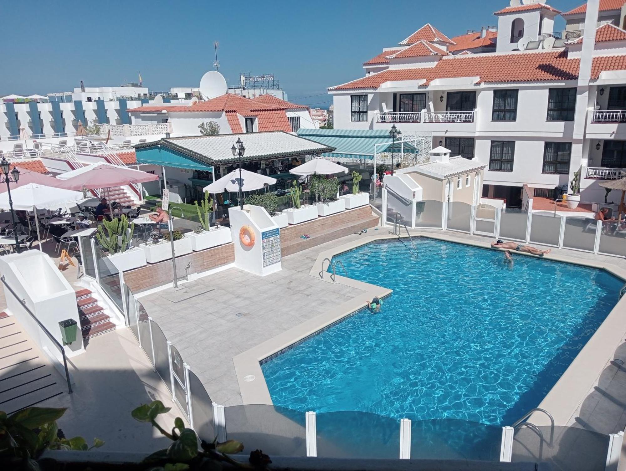 Greatly Located Apartment With Heated Pool, Los Cristianos Лос Кристианос Экстерьер фото